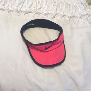 Nike visor